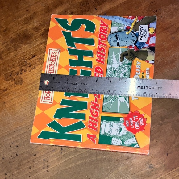 Scholastic Horrible Histories Knights Book - softcover a high speed comic book - Picture 14 of 16